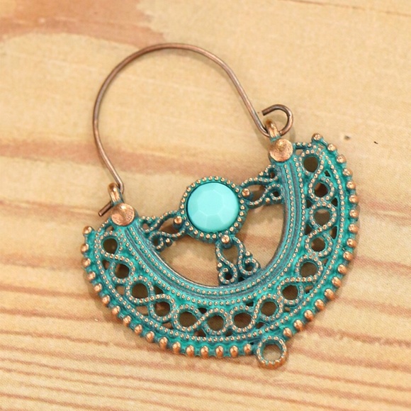 Boho Green Bronze Tone Hoop Earrings Gypsy - Picture 3 of 3